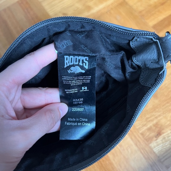 Gray Roots purse - Picture 6 of 6